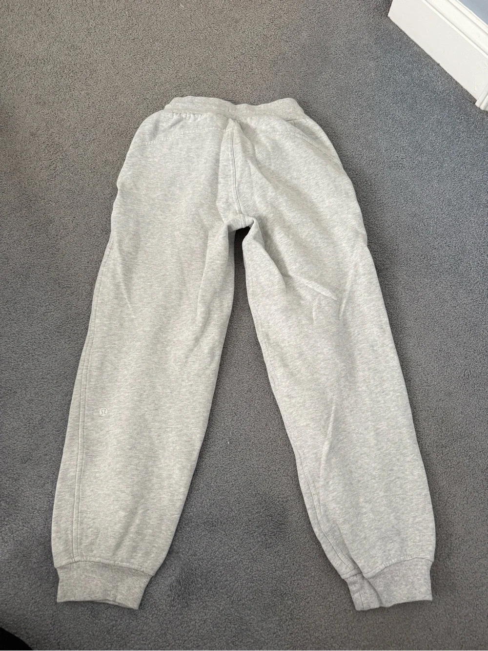 Lululemon women’s scuba joggers